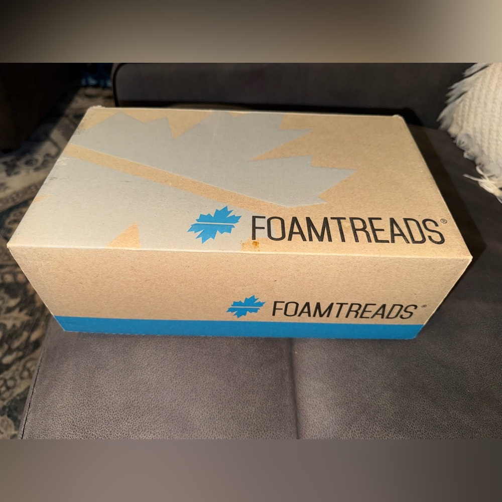 Foamtreads Black Velvety Slippers - Picture 14 of 15